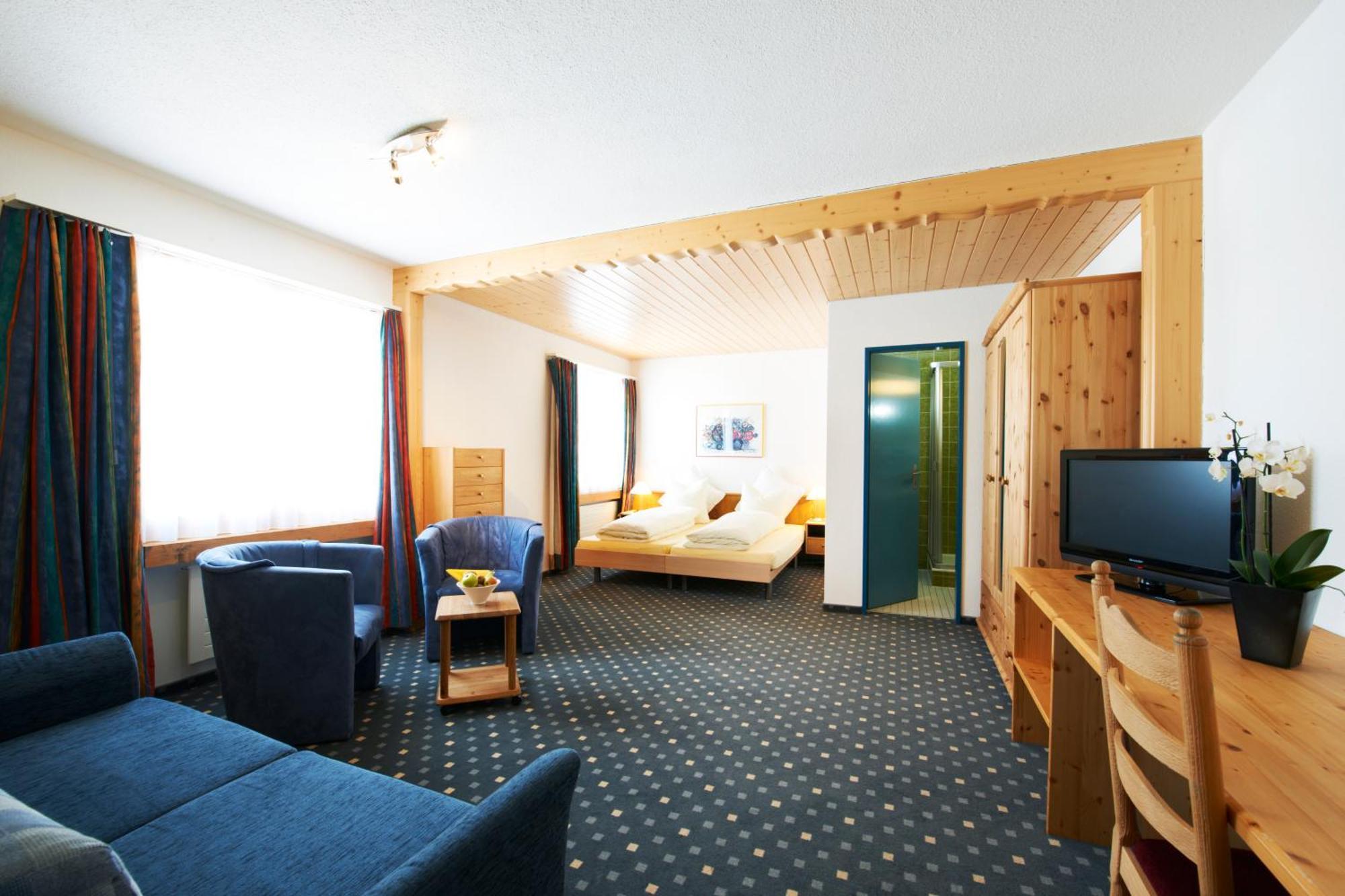 Typically Swiss Hotel Ermitage 坎德施泰格 外观 照片